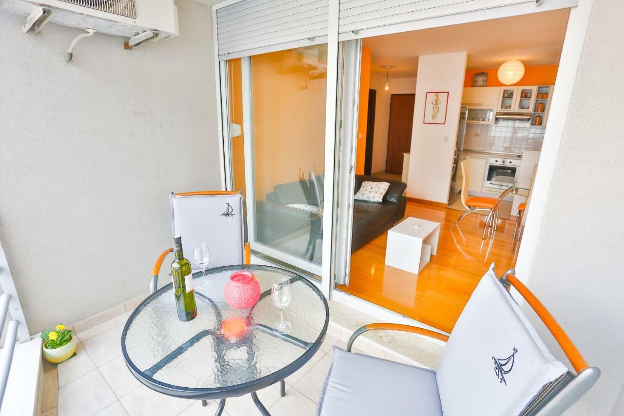 Ibis Apartment Split Bagian luar foto