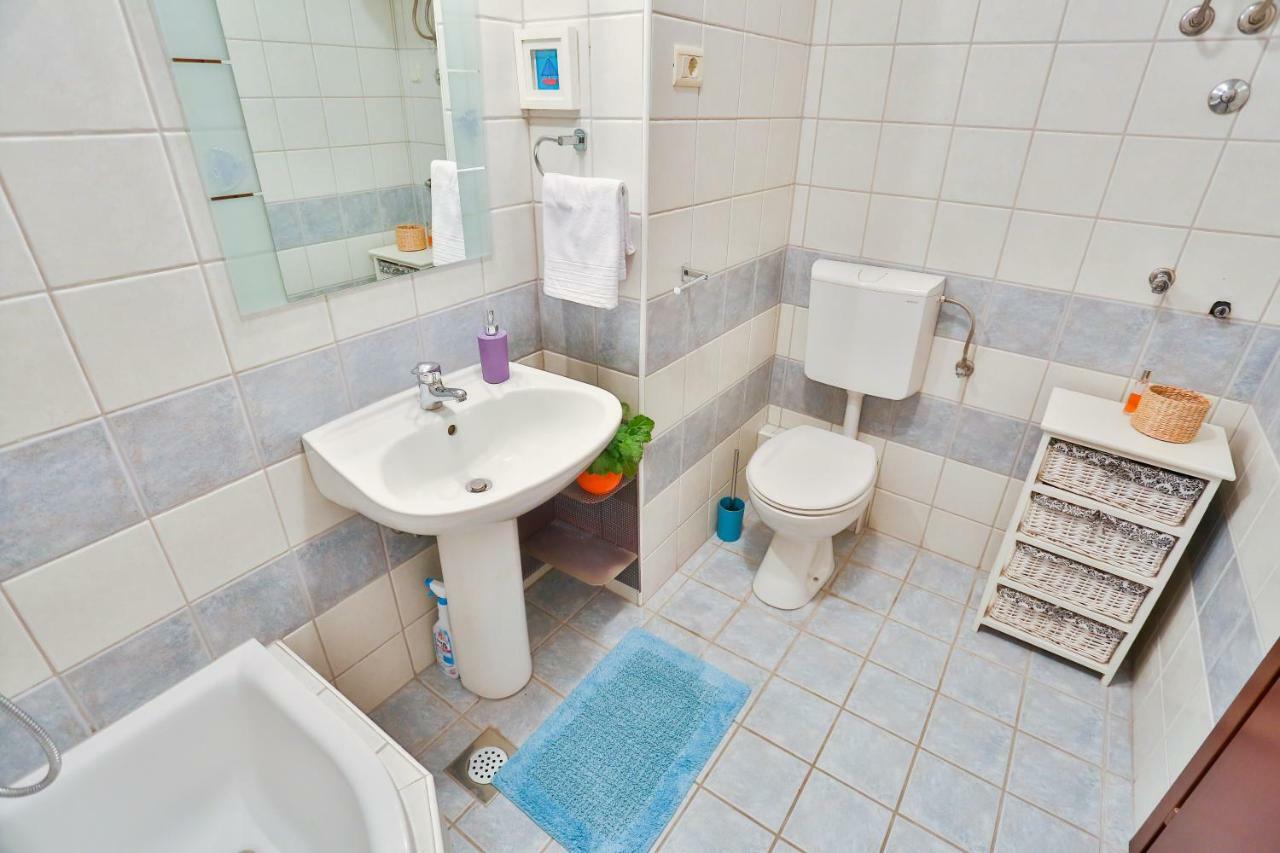 Ibis Apartment Split Bagian luar foto
