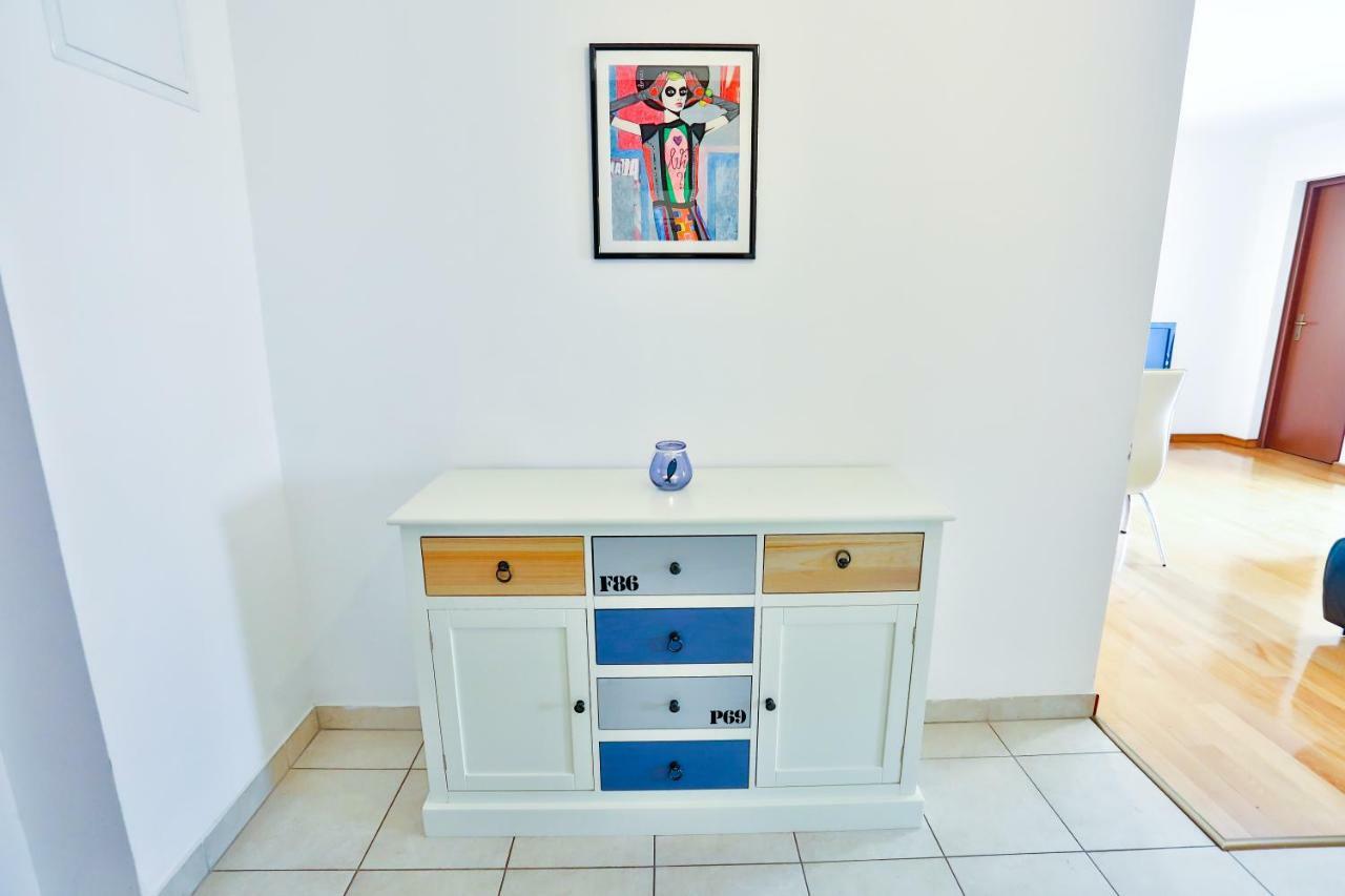 Ibis Apartment Split Bagian luar foto